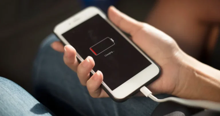 Slučaj u bh. gradu: Radnik brze pošte dostavio mobitel, naručioc ga uzeo pa odbio platiti