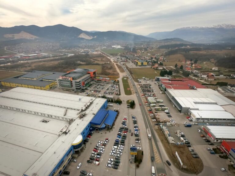 Tragedija u Vitezu: Muškarac pao sa trgovačkog centra