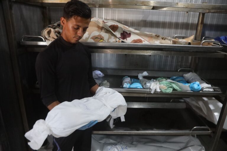 Trinaest palestinskih beba izgubilo je život na jugu Gaze