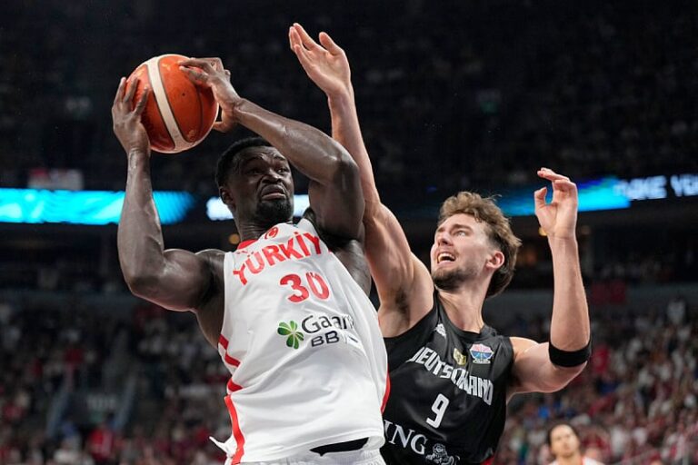 Turska – Njemačka 72:66: Počela posljednja četvrtina, slijedi triler završnica u borbi za zlato