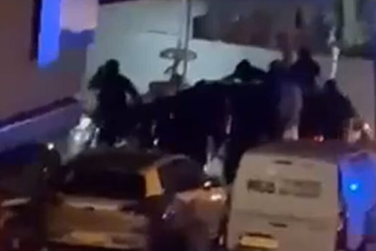 Čudne racije u Banjoj Luci za vikend: Policija u fantomkama čupala videonadzor, ljude napadali elektrošokerom