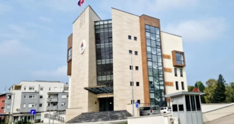 Ustavni sud RS: Zamjena zatvora novčanom kaznom proglašena neustavnom