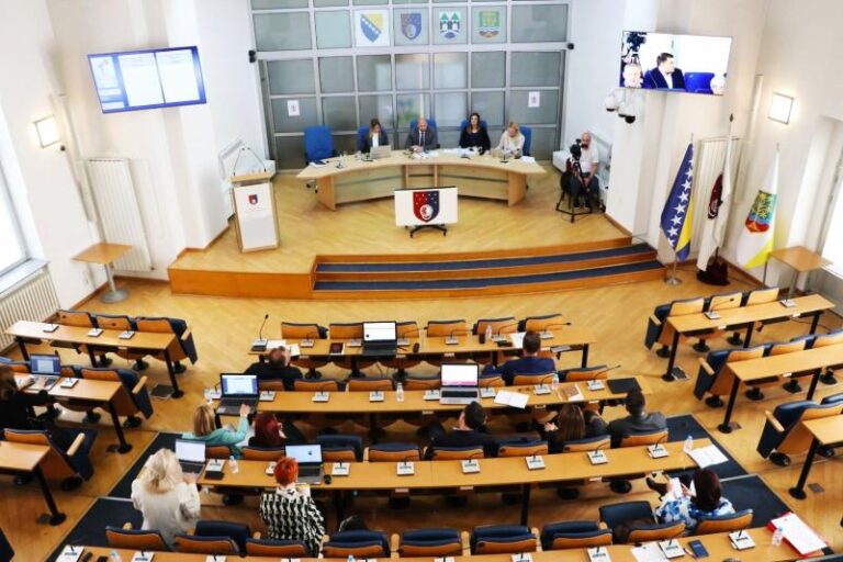 Usvojeno: Roditelji će produženi boravak plaćati mjesečno 140 KM, ostatak sufinansira Vlada KS