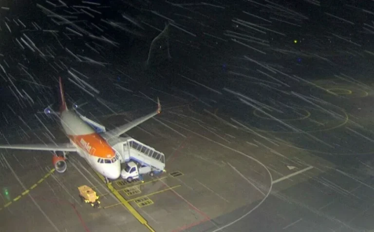 Uzbuna na aerodromu u bh. susjedstvu: Posada aviona prijavila dim u kabini, putnici hitno evakuisani