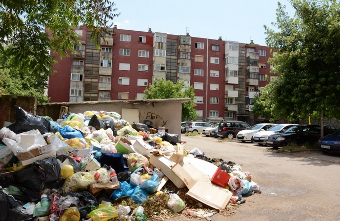 Vanredne mjere u Mostaru: Prikupljanje otpada i sanitarne akcije pod hitno