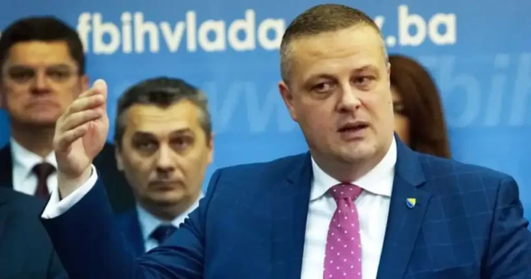 Vojin Mijatović reagovao na tvrdnje Nebojše Vukanovića: “Ti si usamljeni čovjek i patološki lažov”