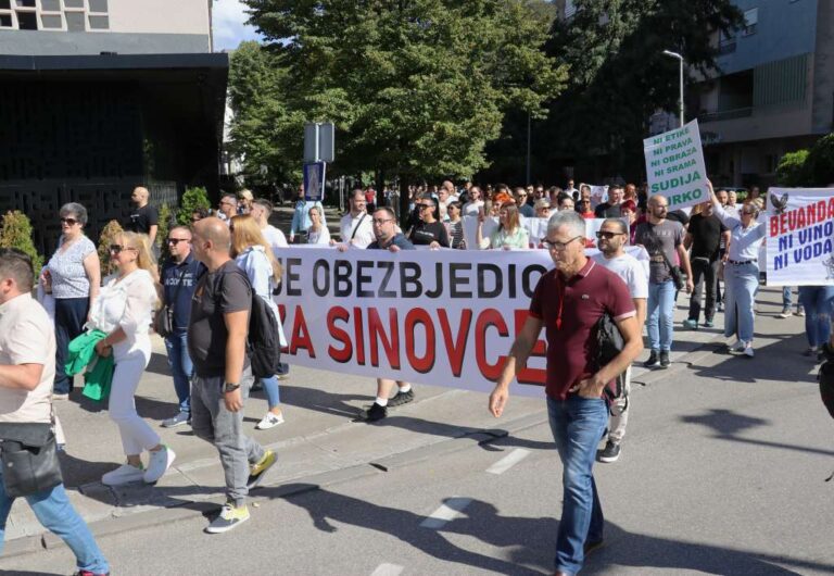 Zdravstveni radnici u Mostaru poručili: Borba za dostojanstvo se nastavlja