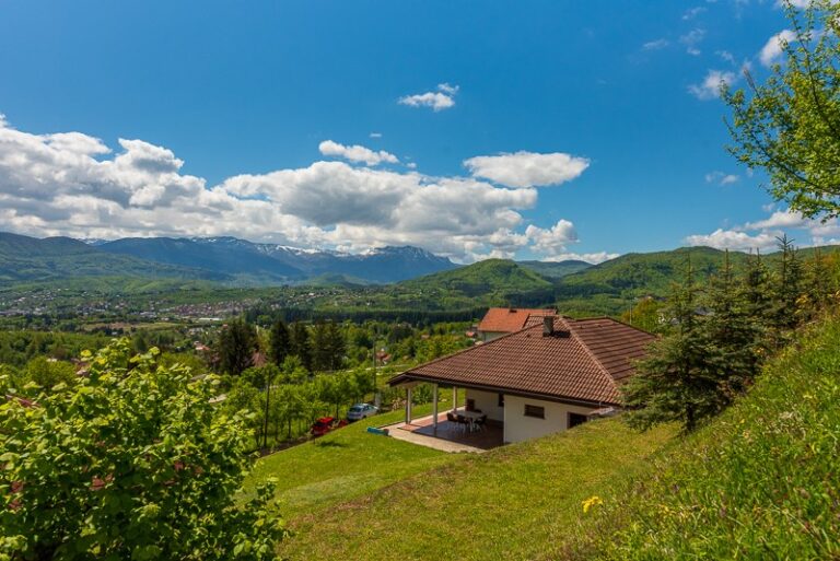 Zemljište oko Sarajeva sve skuplje: U Osjeku dulum do 100.000 KM, u Rakovici oko 70.000 KM