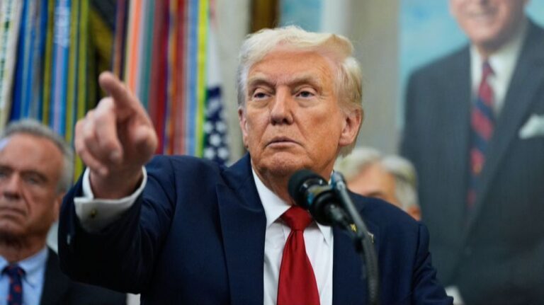 Tramp upozorio Hamas: Ako pokušaju zadržati vlast u Gazi, čeka ih potpuno uništenje