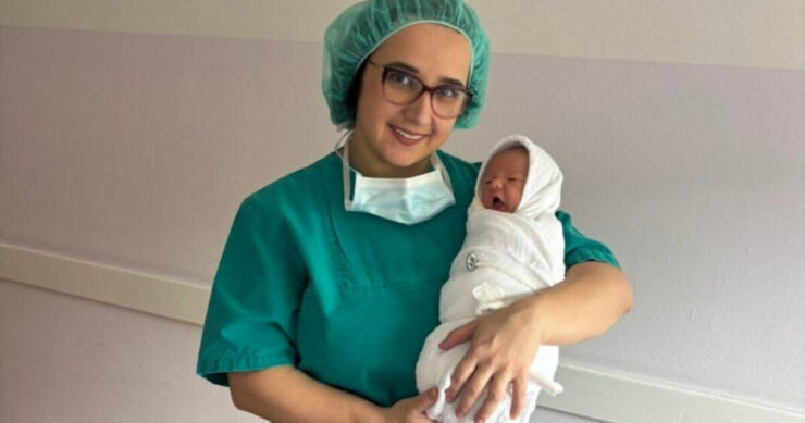 Porod iz ugla babice Lejle: To nije bajka. Hiljade žena prošle su kroz moje ruke