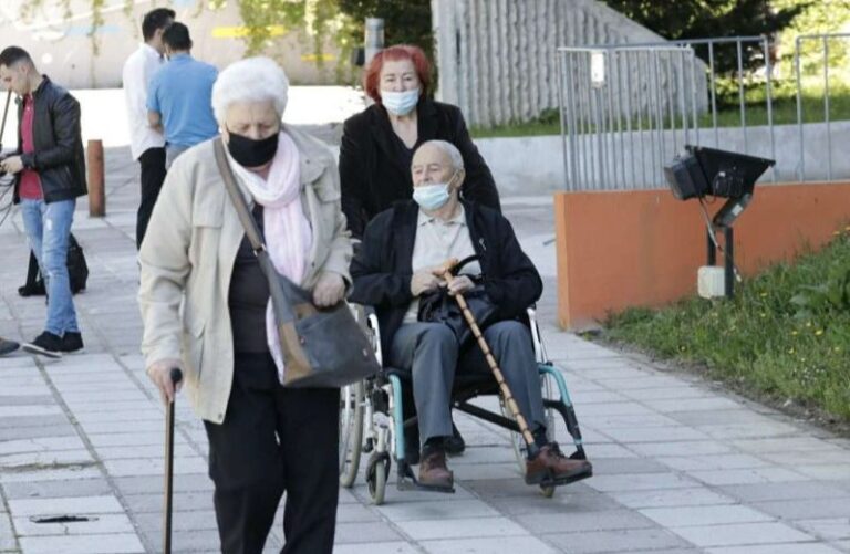 Porasle cijene smještaja u domovima za starije u BiH, sve duže liste čekanja