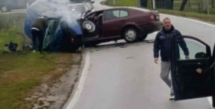 Stravičan udes kod Bugojna: Poginule tri osobe, jedna povrijeđena