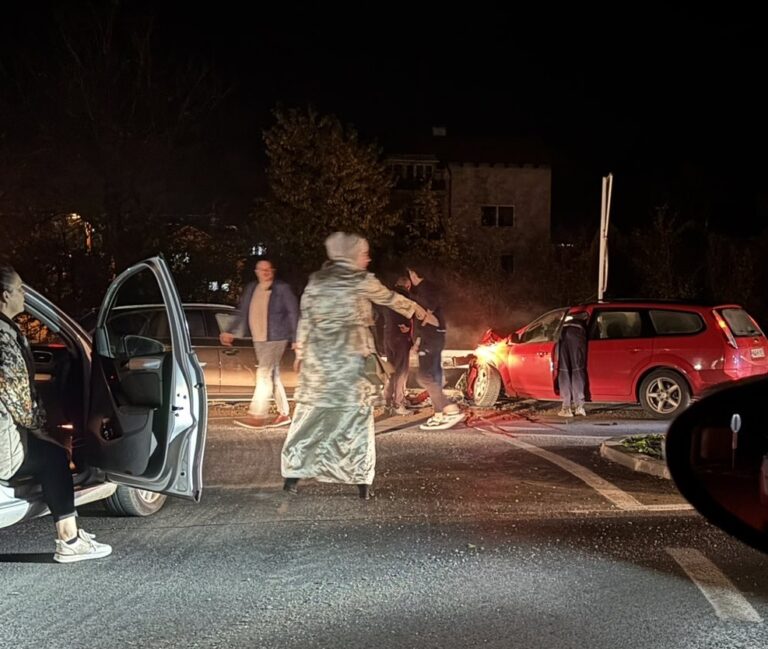 ZENICA: Građani traže hitnu reakciju – “Svaki drugi dan nesreća na kružnom toku u Perin Hanu!”