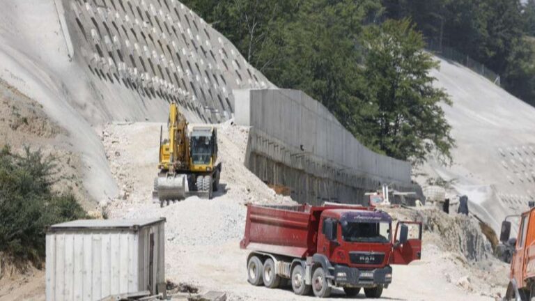 Kilometarska obećanja, a ni metar autoputa