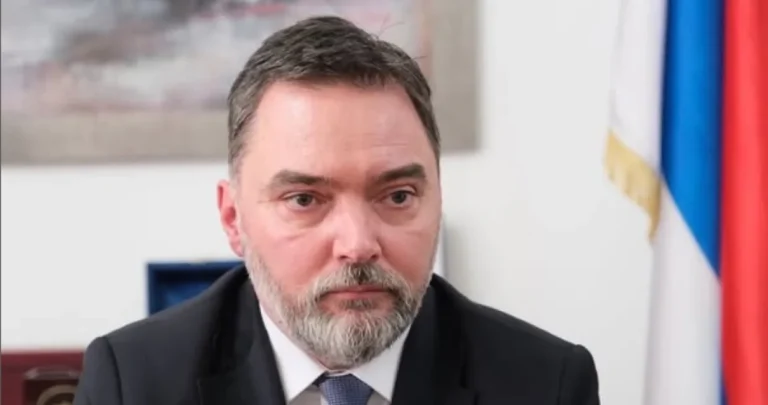 “Šamarčina Sarajevu!” – Košarac u “ekstazi” zbog vijesti, evo šta je razlog njegovog slavlja