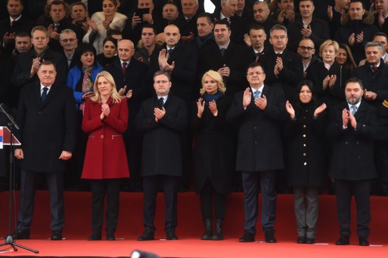 Amerikanci ukinuli sankcije Dodikovim saradnicima!