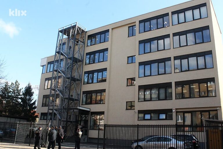 Zeničanin na sudu zbog toga što je psa polio vrelom vodom