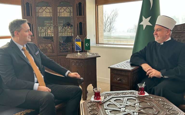 Bećirović traži vanrednu sjednicu Predsjedništva BiH o ugovoru sa Islamskom zajednicom