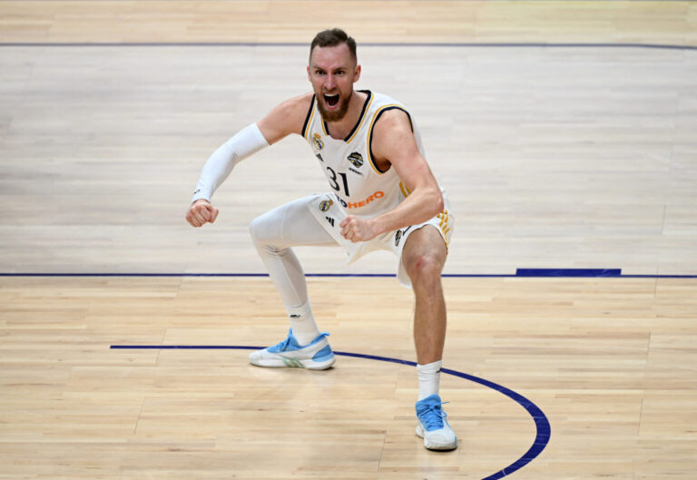 Džanan Musa se povrijedio: U bolovima napustio parket i otišao u svlačionicu