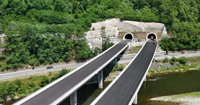 Upitno otvaranje dionice autoputa između Žepča i Zenice s najdužim tunelom u FBiH. Probijeno je više rokova