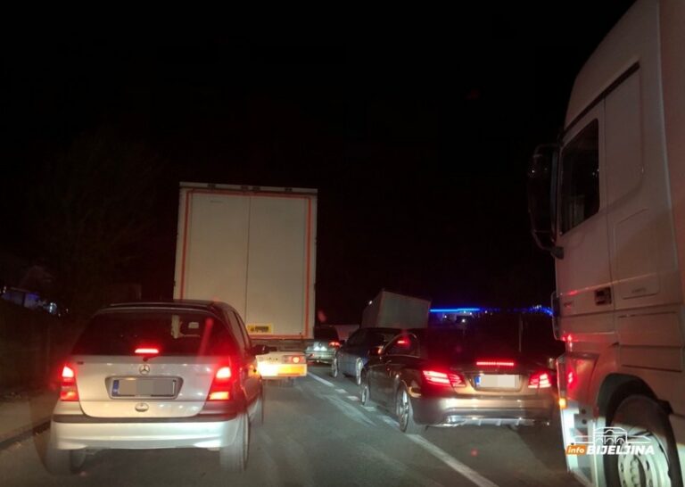 Šepak: Kolaps na magistrali Bijeljina–Zvornik, vozila u tri reda