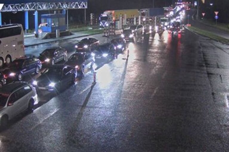 Granični prelazi: gužve na Gradišci u oba smjera, duža čekanja na izlazu iz BiH