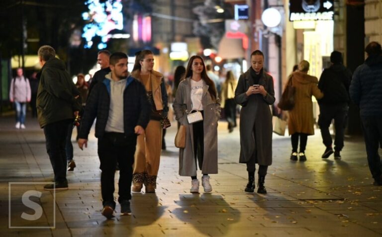 Jedna oktobarska noć u Sarajevu: Jesenji ugođaj u centru grada