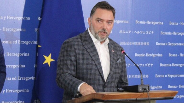 Košarac tvrdi da se opozicija u RS upecala u “sarajevsku zamku”: Neće se pozicionirati ni za 30 godina