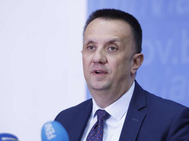 Lakić: Najave iz EU o gasu upozorenje i za Federaciju BiH