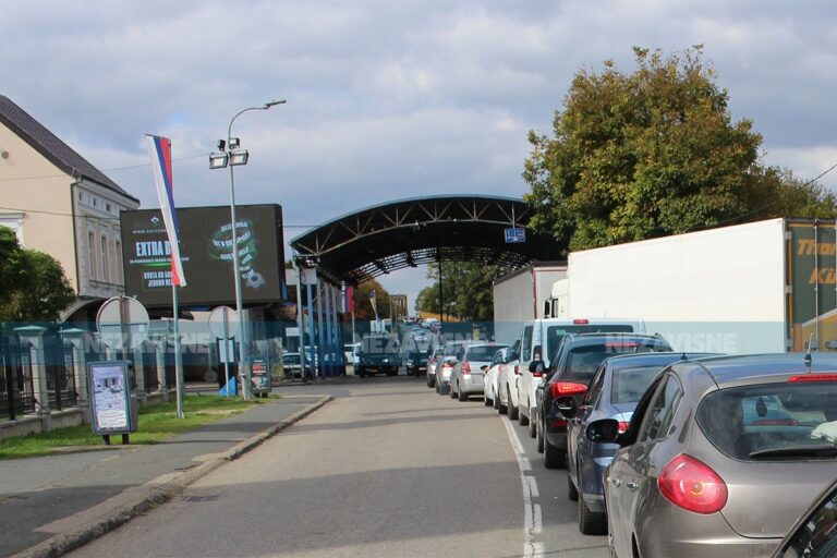 Manje gužvi u Gradišci nakon uvođenja EES-a: Biometrija usporava prvog prelaska, ali redovi kraći
