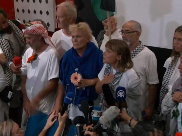 Masa dočekala Gretu Thunberg u Atini: “Mi nismo heroji, činimo minimum”