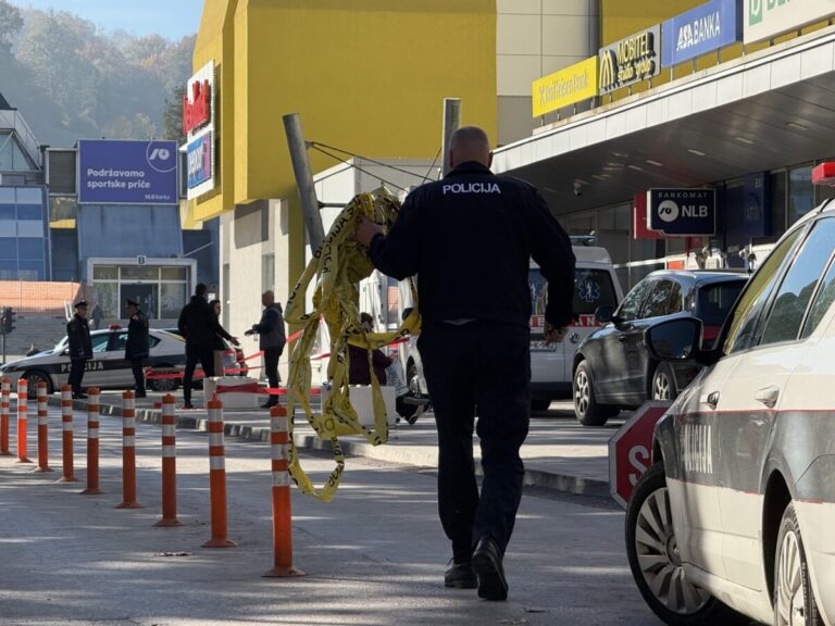 Mladić (1995) smrtno stradao u liftu trgovačkog objekta u Tuzli