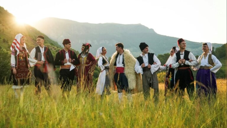 Mladi folkloraši spajaju prošlost i sadašnjost: Tradicija i danas može biti privlačna