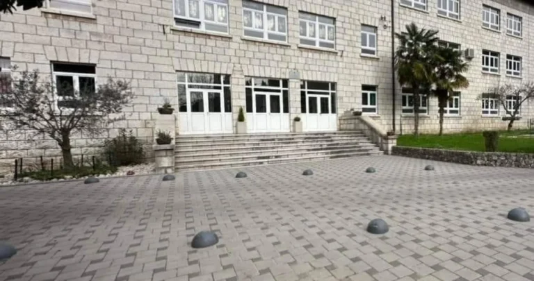 Nakon sedmicu dana bez nastave: 168 učenika u Stocu ponovo u školskim klupama