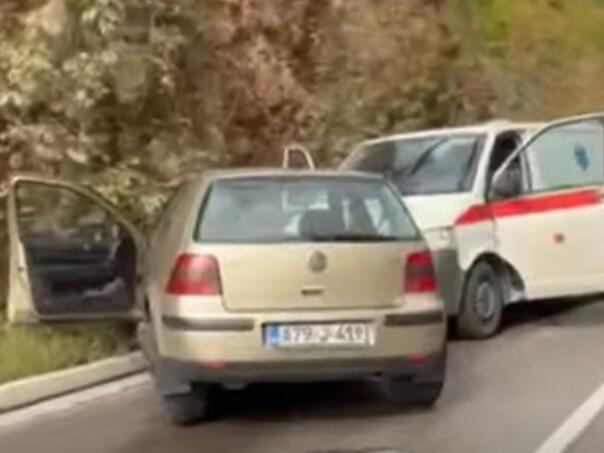 Neobičan udes kod Travnika: Sudario se s Hitnom pomoći