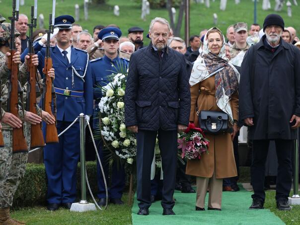 Obilježena 22. godišnjica smrti prvog predsjednika Predsjedništva RBiH Alije Izetbegovića