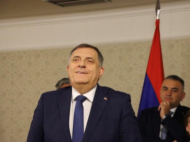 Obračun Trojke i SDA: Ko jača, a ko slabi Dodika?