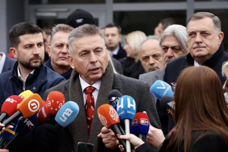 Otkup zatvorske kazne za Milorada Dodika uplatio advokat