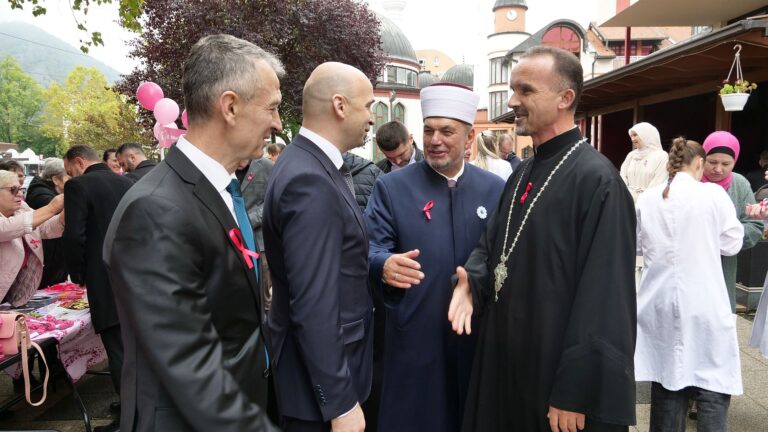 Premijer Pivić na svečanoj sjednici Općinskog vijeća Žepče: Primjer uspješne saradnje vlasti, institucija, građana i privrede