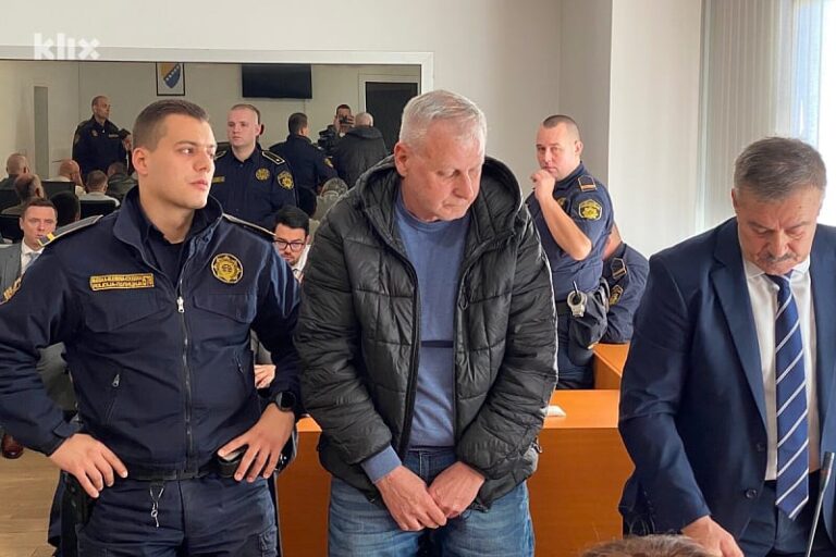 Ovo su osumnjičeni za navođenje maloljetnica na prostituciju u Tuzli, čeka se odluka o određivanju pritvora