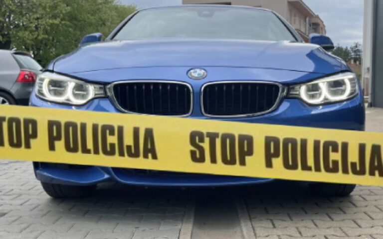 Policija oduzela BMW-a od bahatog vozača: Imao saobraćajnih kazni u iznosu od 1.200 KM