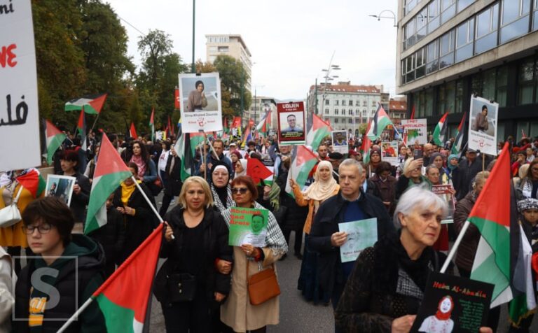 Poruke slobode i mira: Na protestu za Palestinu u Sarajevu bilo 6.000 ljudi