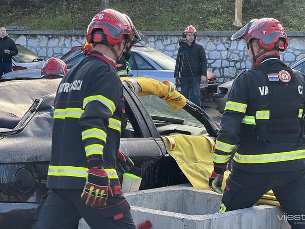 Potresne priče spasilaca iz BiH: “Mi smo ljudi od krvi i mesa”