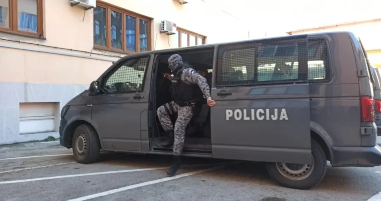 Poznati identiteti policajaca uhapšenih u Tuzli: Osumnjičeni da su štićenice doma navodili na prostituciju