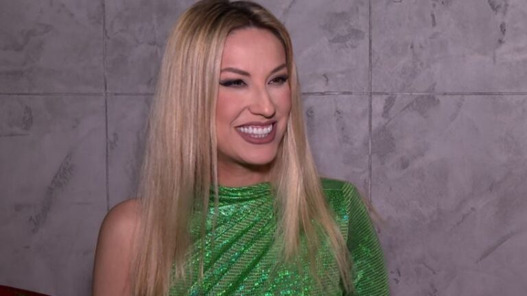 Rada Manojlović plakala u autu zbog momka