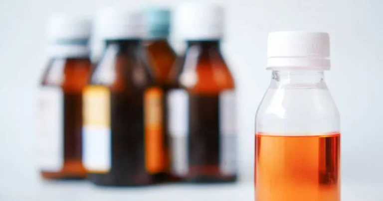 WHO upozorava: Kontaminirani sirupi protiv kašlja povezani sa smrću 17-oro djece