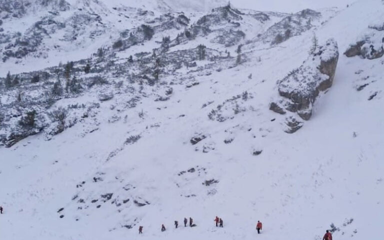 Slovenija: Pronađena beživotna tijela hrvatskih planinara. Tragalo se za njima nakon lavine