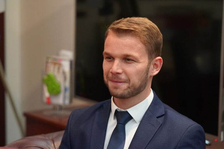 Stanivuković prelomio: Podržat će Blanušu za predsjednika RS-a