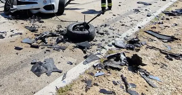 UŽAS U BIH: Mladić (18) poginuo u teškoj nesreći, bio u BMW-u koji je udario u krave na cesti