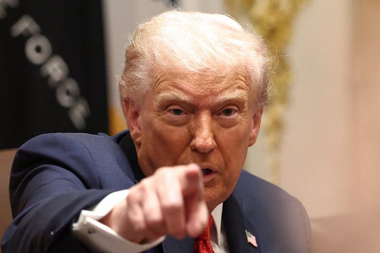 Trump nije upućen u historijat Hamasa, ali poručuje da će mir opstati: “Više od sto godina su tu”